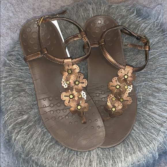 Viconic Brown Flower Sandals - Picture 1 of 6